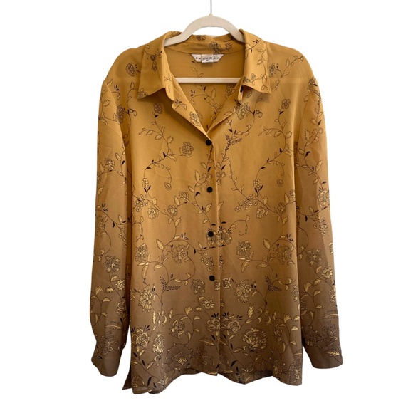 ✨Host Pick✨Ombre Floral Blouse - Picture 2 of 4